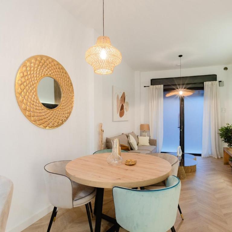 Luxury central apartment - One-Bedroom Apartment - 5