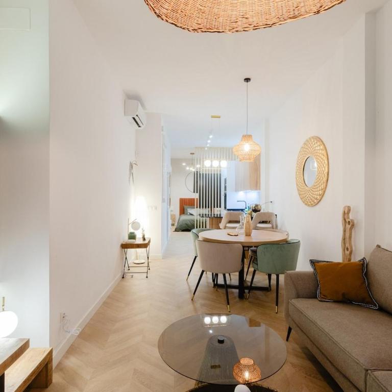 Luxury central apartment - One-Bedroom Apartment - 7