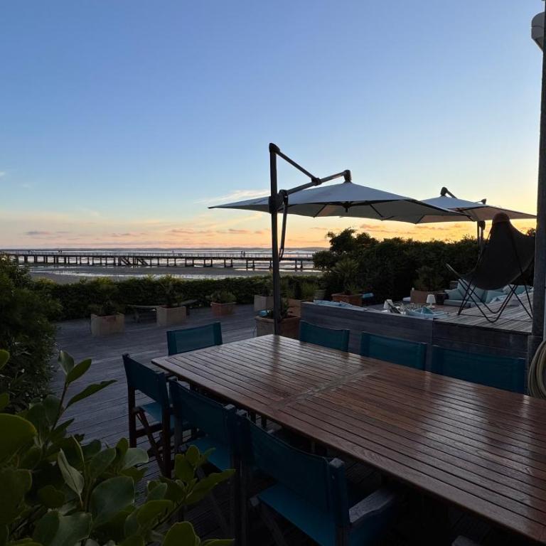 Villa front Bassin, accès plage privée, piscine - Villa - Vue sur Mer - 55
