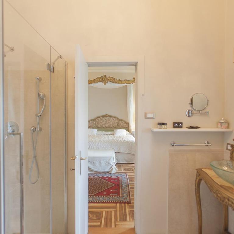 Piazza Venezia Le Camere - Deluxe Double Room with Sea View - 3