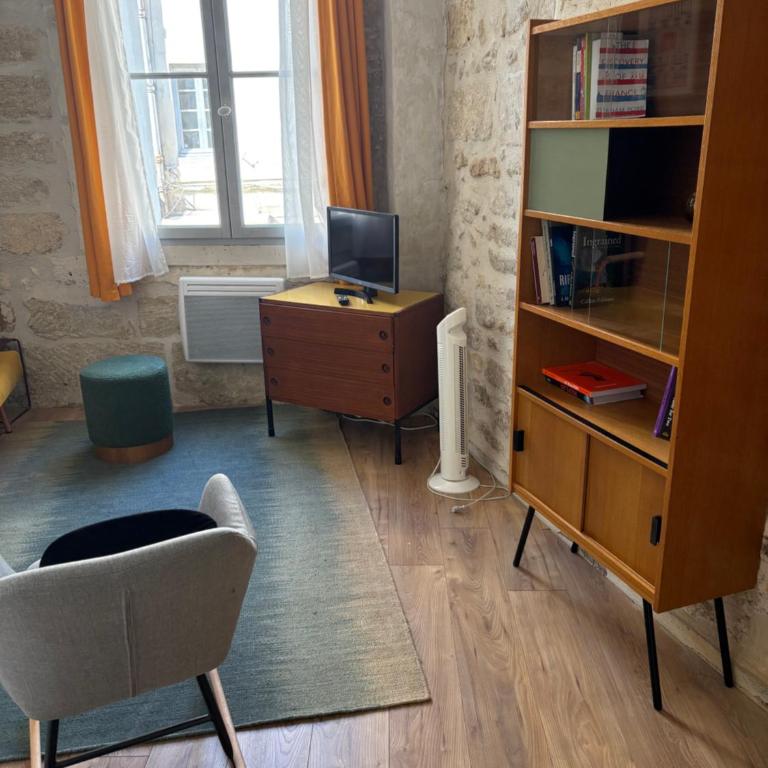 Chic Renovation of Medieval Monastery - Apartamento de 2 dormitorios con vistas a la ciudad - 15
