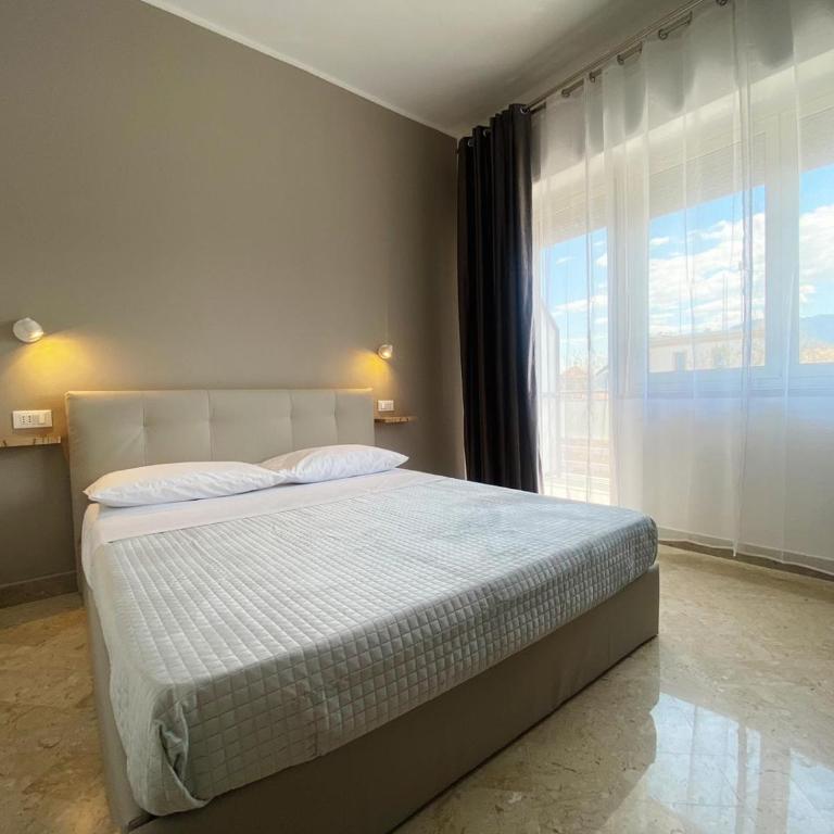 Leone Suite View & Restaurant - Zimmer mit Queensize-Bett - 5