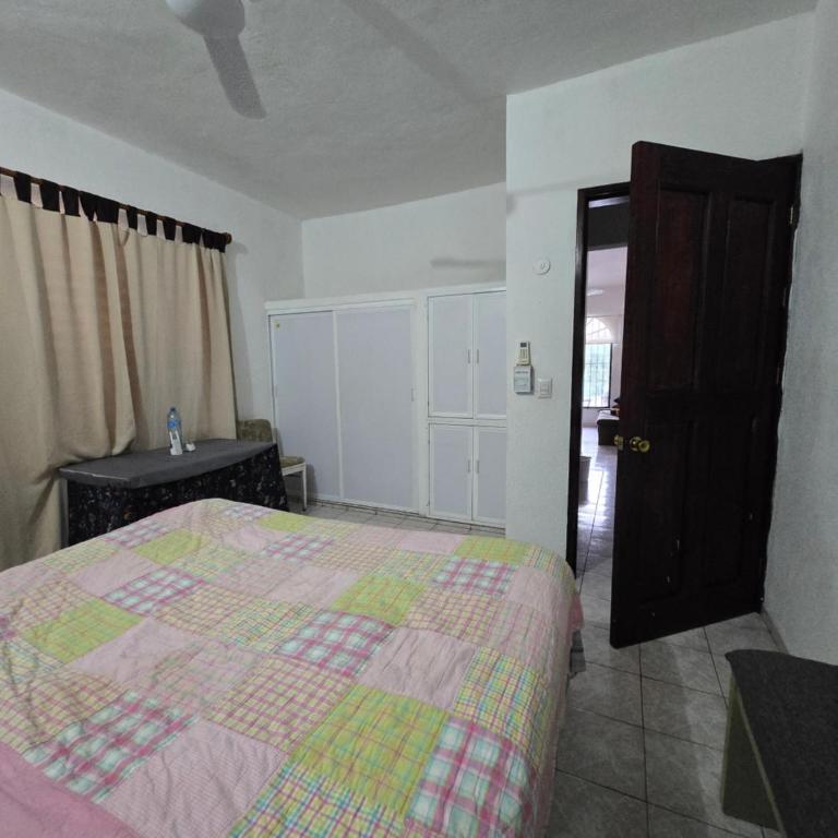 Casa Armonia - Three-Bedroom House - 36