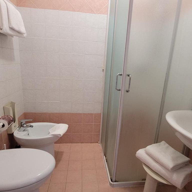 Hotel Montepiana - Camera Matrimoniale/Doppia con Letti Singoli - 10