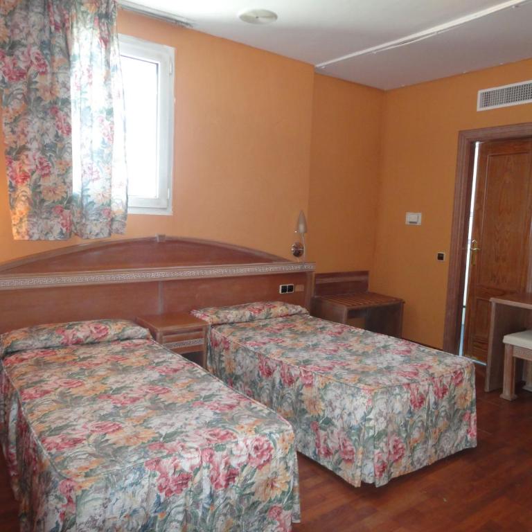 Hotel Reino Nevado - Habitación Doble con cama supletoria - 8