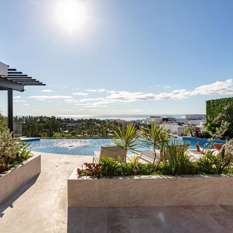Nature view steps from the Caribbean Sea - One-Bedroom Apartment - 24