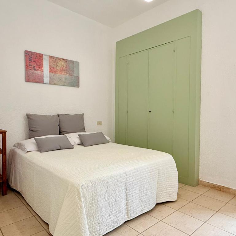 Le Residenze dei Mandorli - Appartamenti immersi nel verde della macchia mediterranea a Orosei - Casa con 3 Camere da Letto - 4