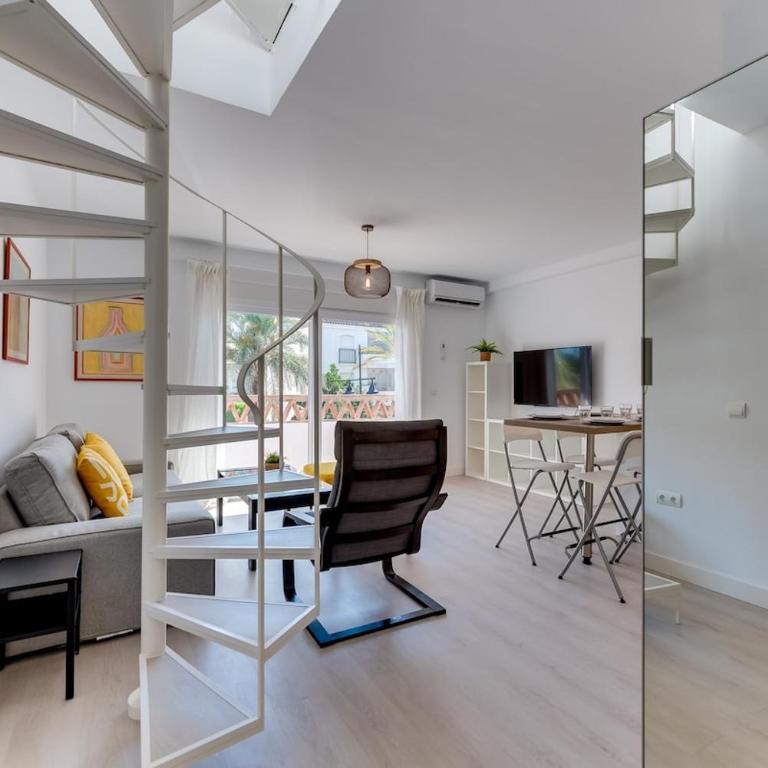 Las Palmeras beach duplex penthouse - Maisonette - 8