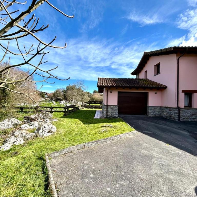 Chalet Huerta de Cañamal - Llanes - Four-Bedroom House - 4