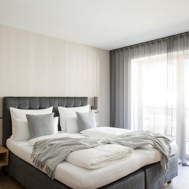 Residence Sonja - Apartment mit 2 Schlafzimmern und Poolblick - 6