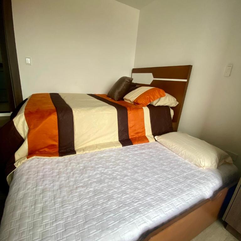 Modern apartment in Cuenca - Two-Bedroom Apartment with City View - 5