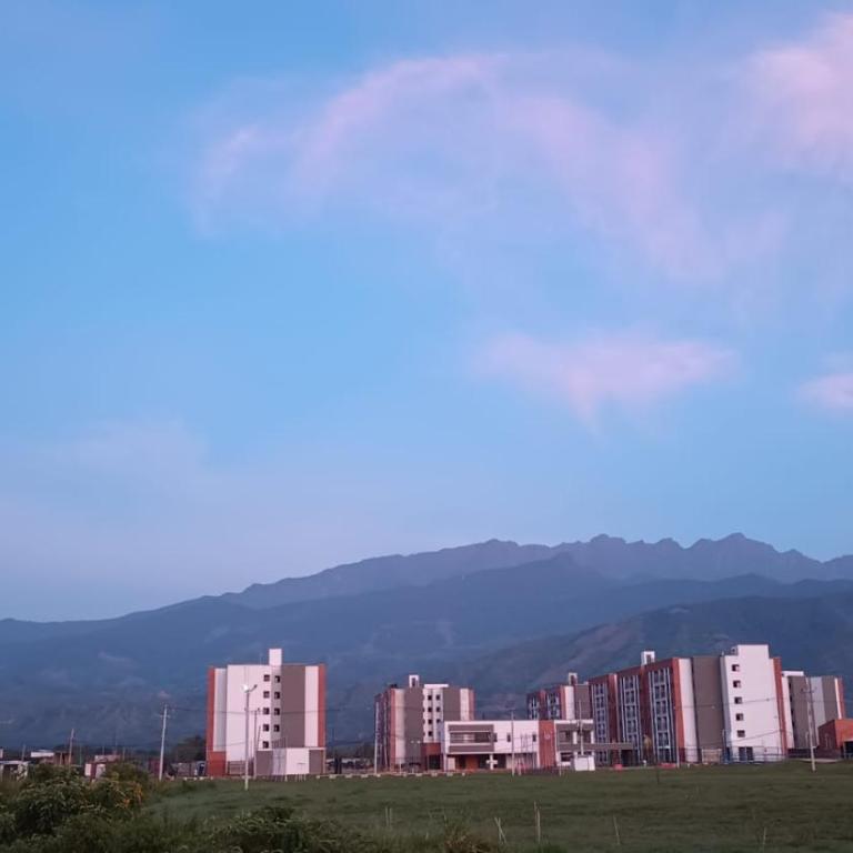 Casa Farallones, a las afueras de Jamundí-Ejecutivos, deportistas, familia, vacaciones, universitarios-a 25 minutos de clínica Valle de Lili y Centros comerciales, a 90 minutos del aeropuerto, turismo ecologico - Casa de 3 dormitorios - 41