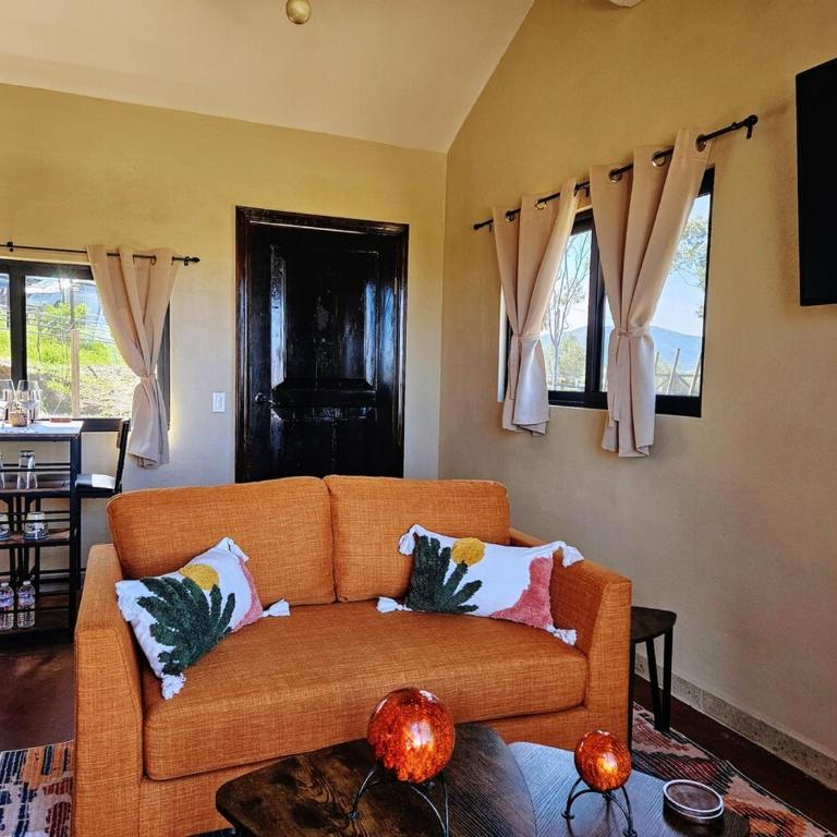 Gorgeous fully equipped Casita - One-Bedroom Chalet - 10