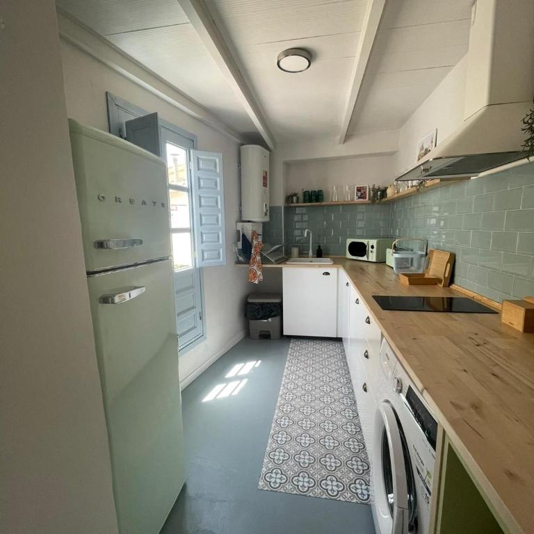 Casa EA - Ruta río Cerezuelo y Balcón de Zabaleta - Parking gratis cerca - Three-Bedroom Apartment - 18