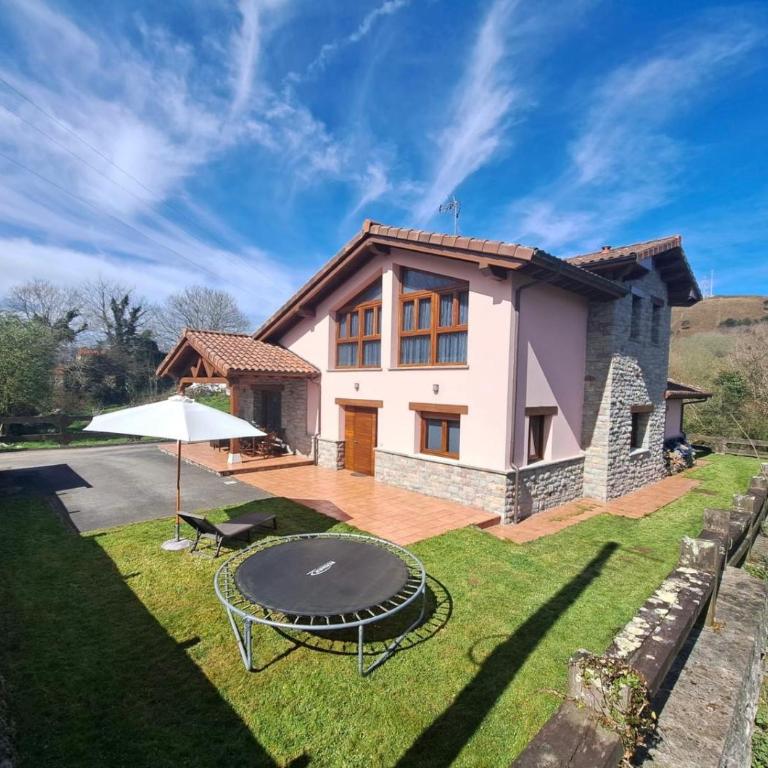 Chalet Huerta de Cañamal - Llanes - Four-Bedroom House - 1