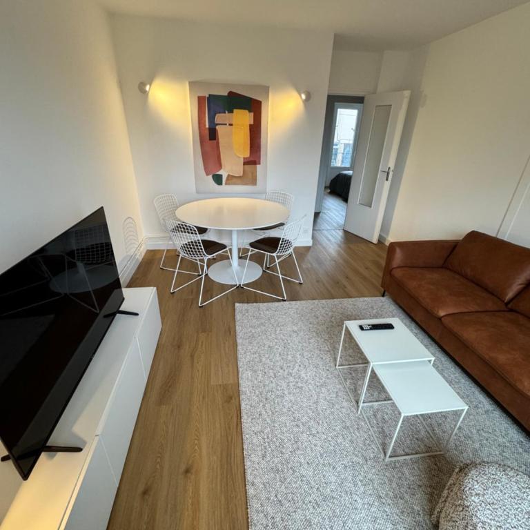 Le renouveau - Two-Bedroom Apartment - 1