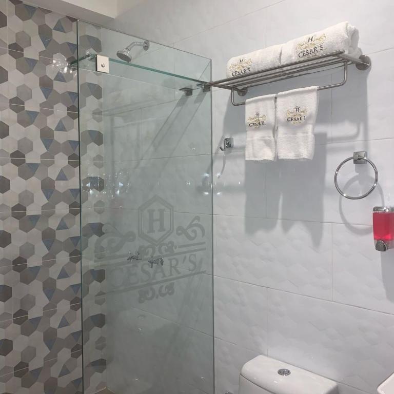 Cesars Hotel Lima - Queen Suite - 1