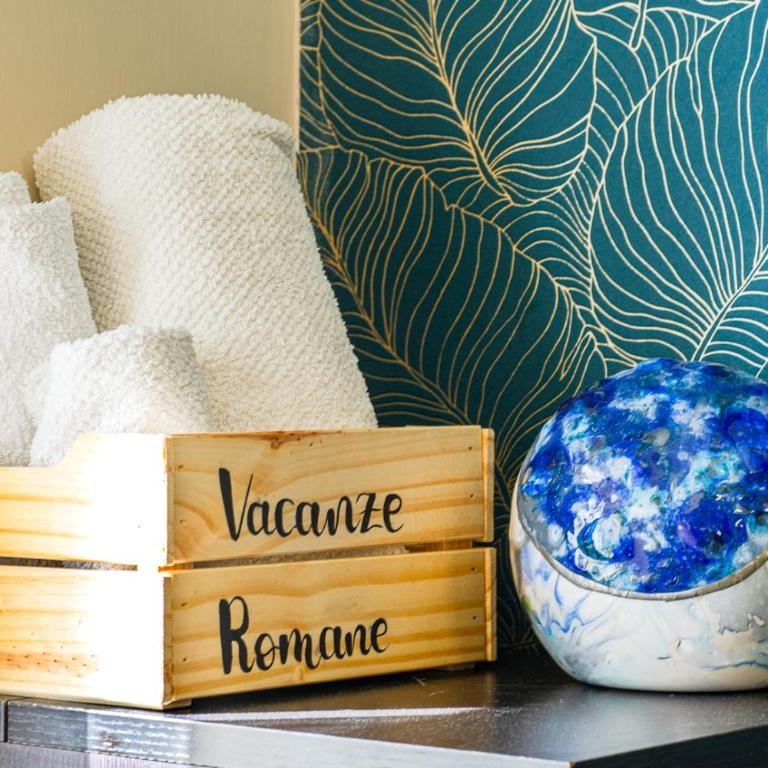 Vacanze Romane - Camera Matrimoniale/Doppia con Letti Singoli con Bagno Privato - 9