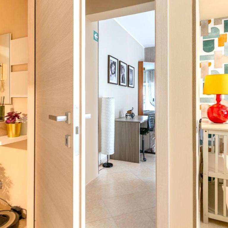 Vacanze Romane - Suite Familiare con Balcone - 12