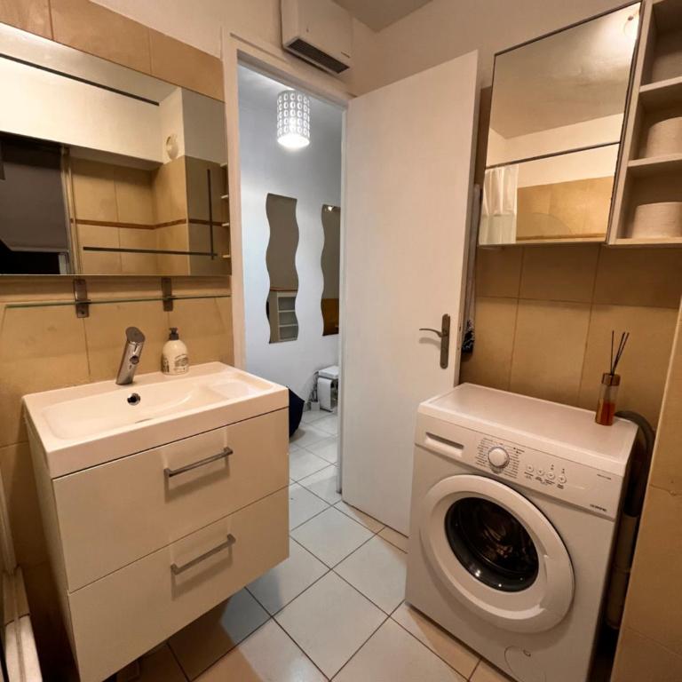 Large Studio in Cannes near la Croisette and beach - Appartement 1 Chambre - 31