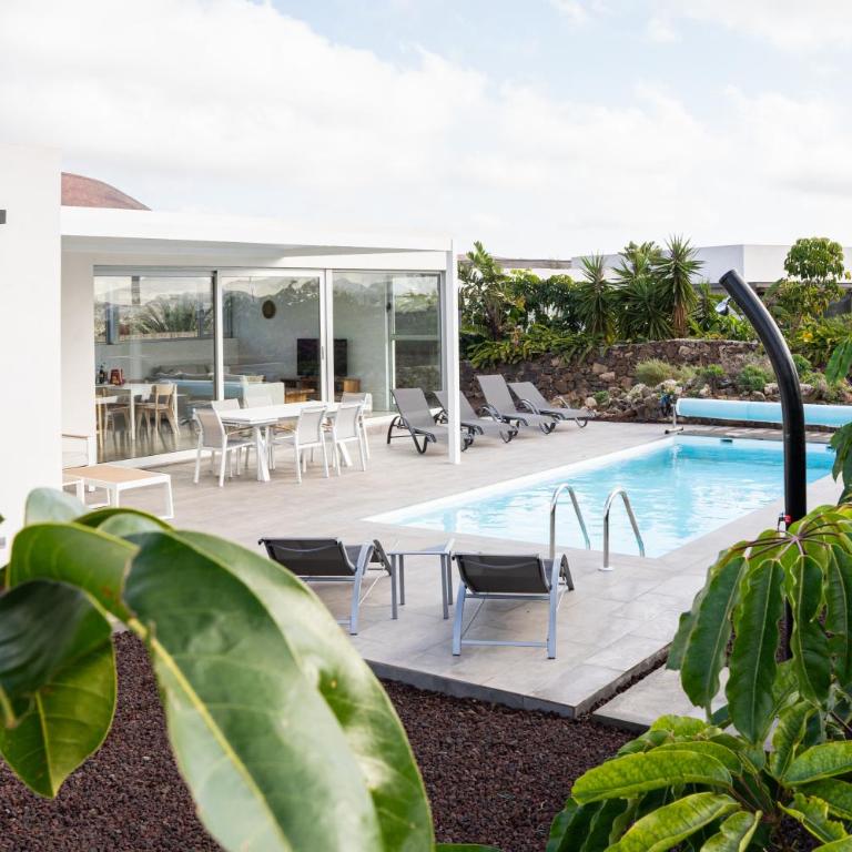 Almara House, Luxury villa with heated pool - Villa with Private Pool - 34