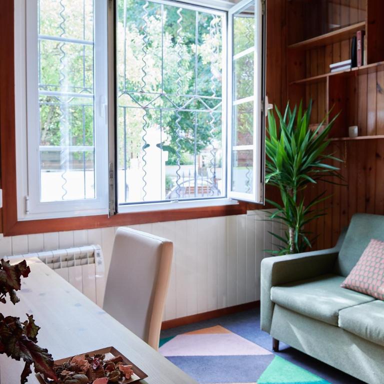 House with Garden Close to the Beach - One-Bedroom Apartment - 13