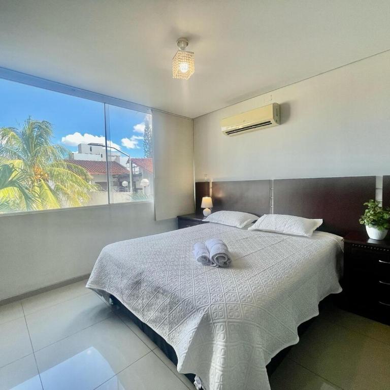 Spacious Loft in Equipetrol, Location and Comfort - Apartamento de 1 dormitorio - 32