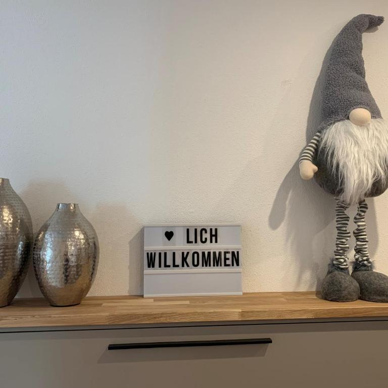 Fe Wo Brunnen - 120 qm -Quiet location - lots of nature - grosser Balkon und Garten - 3D Rundgang verfügbar - Apartment mit 2 Schlafzimmern - 34