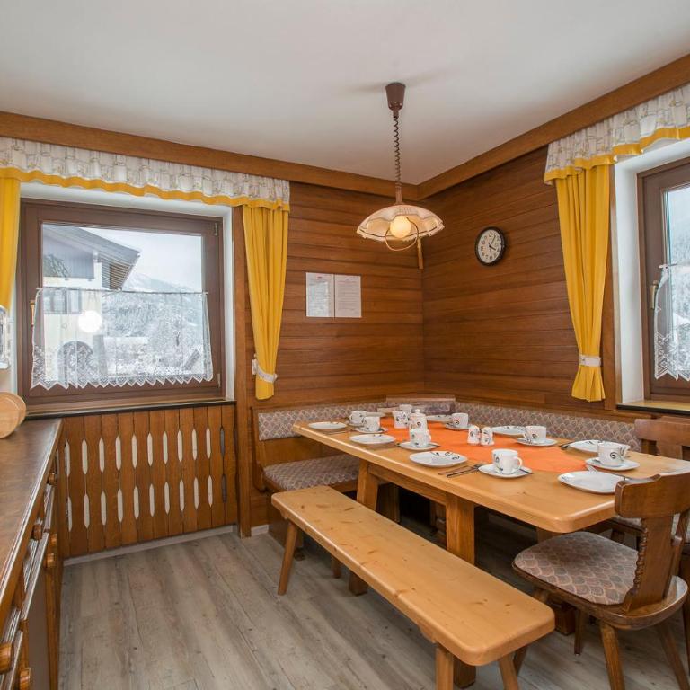 Landhaus Vier Jahreszeiten - Ferienhaus mit 4 Zimmern - 2