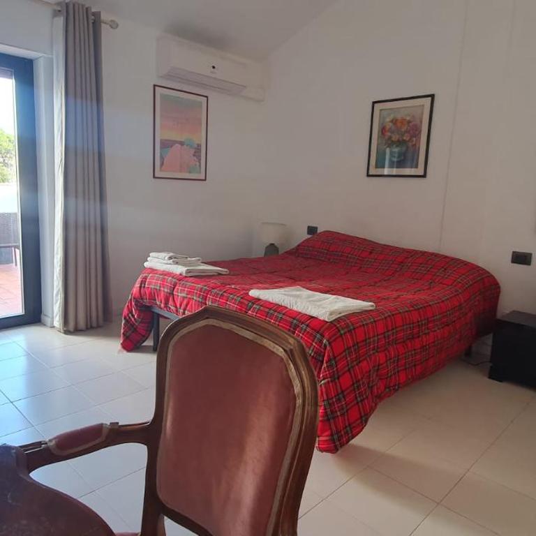 Apulia Time - Double Room with Balcony and Shared Bathroom - 5