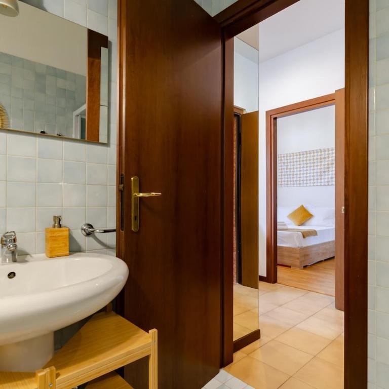 Cice Apartment in Veronetta - One-Bedroom Apartment - 8