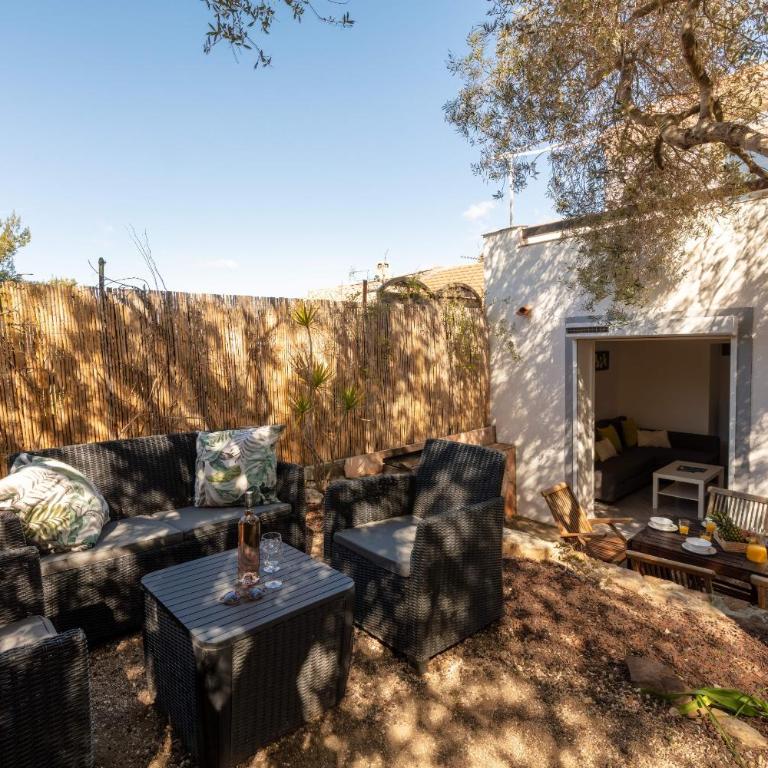 La Janette, charmante villa 6-8 pers avec une situation idéale, proche des plages et du littoral - Villa mit Gartenblick - 8