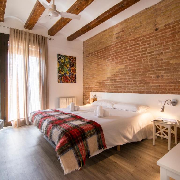 Happy People Ramblas Harbour Apartments - Two-Bedroom Apartment - 3