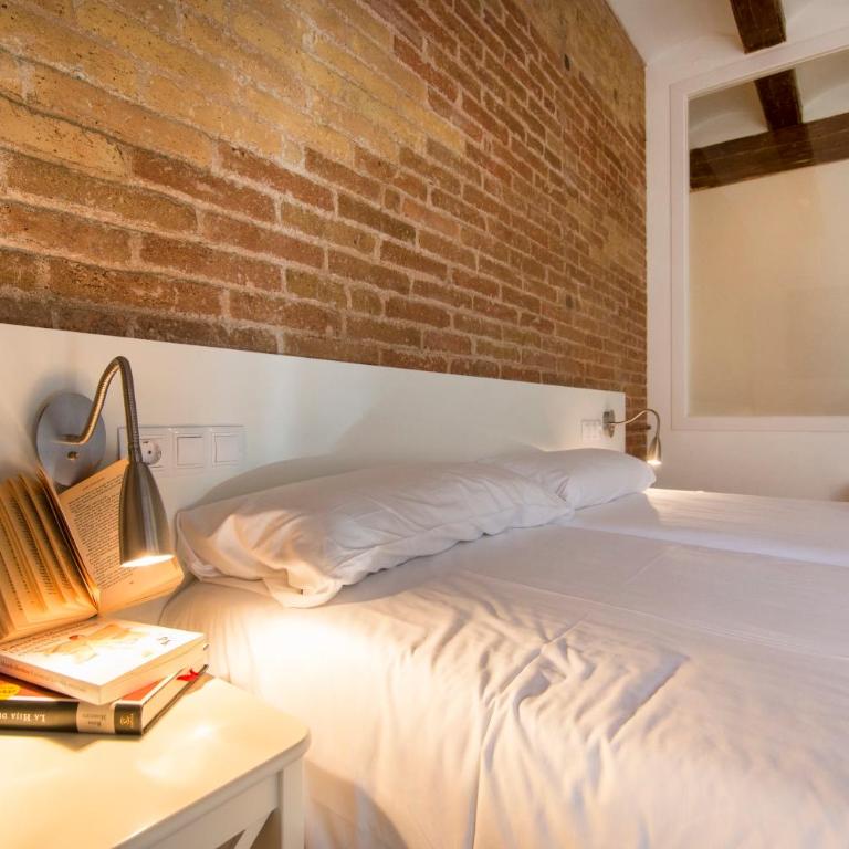Happy People Ramblas Harbour Apartments - Two-Bedroom Apartment - 17