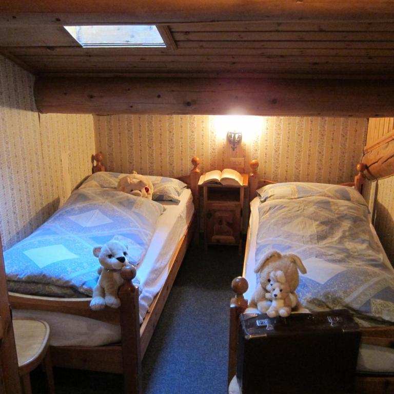 Chalet Del Sole per gruppi - Large Two-Bedroom Apartment - Attic - 2