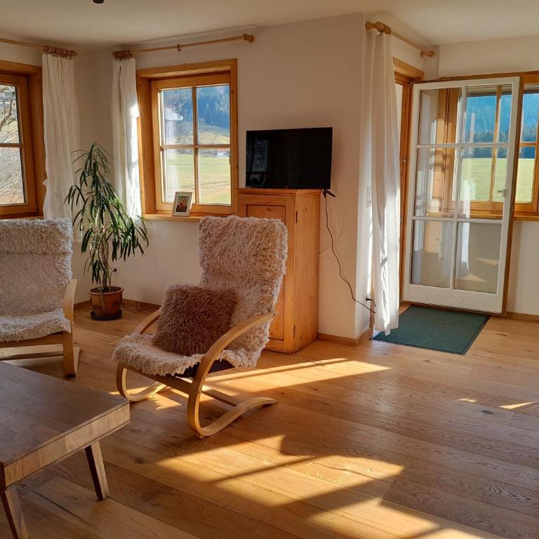 Neueröffnung, 2 wunderschöne Ferienwohnungen im Grünen - Apartment mit 2 Schlafzimmern und Terrasse - 20