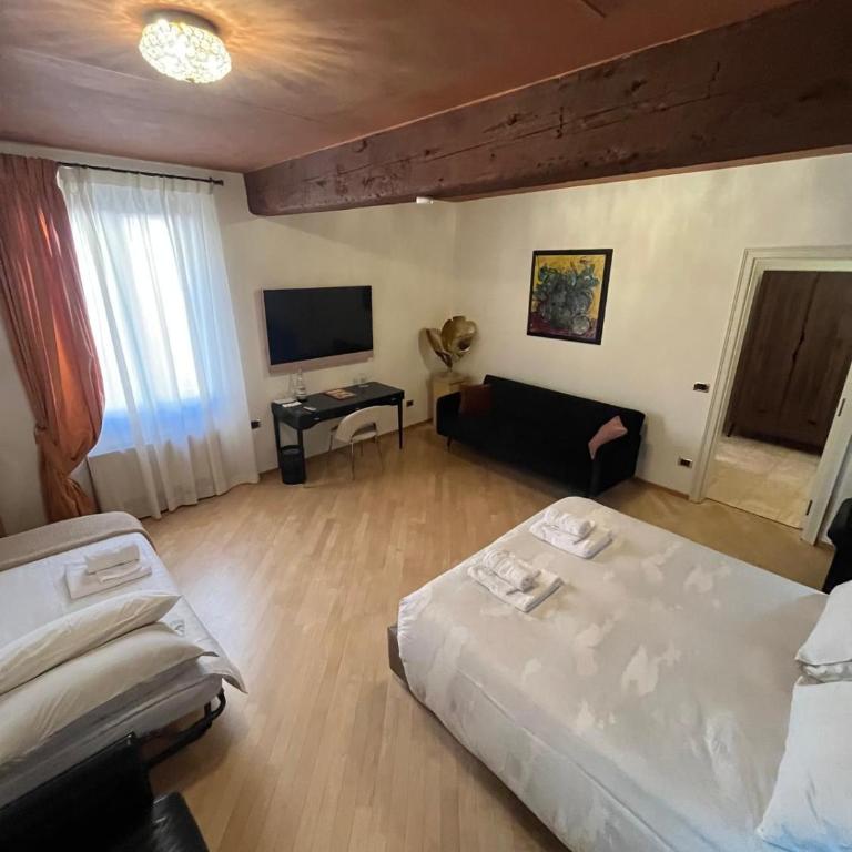 Casa Nina Bologna Centro - Camera Familiare Deluxe - 2