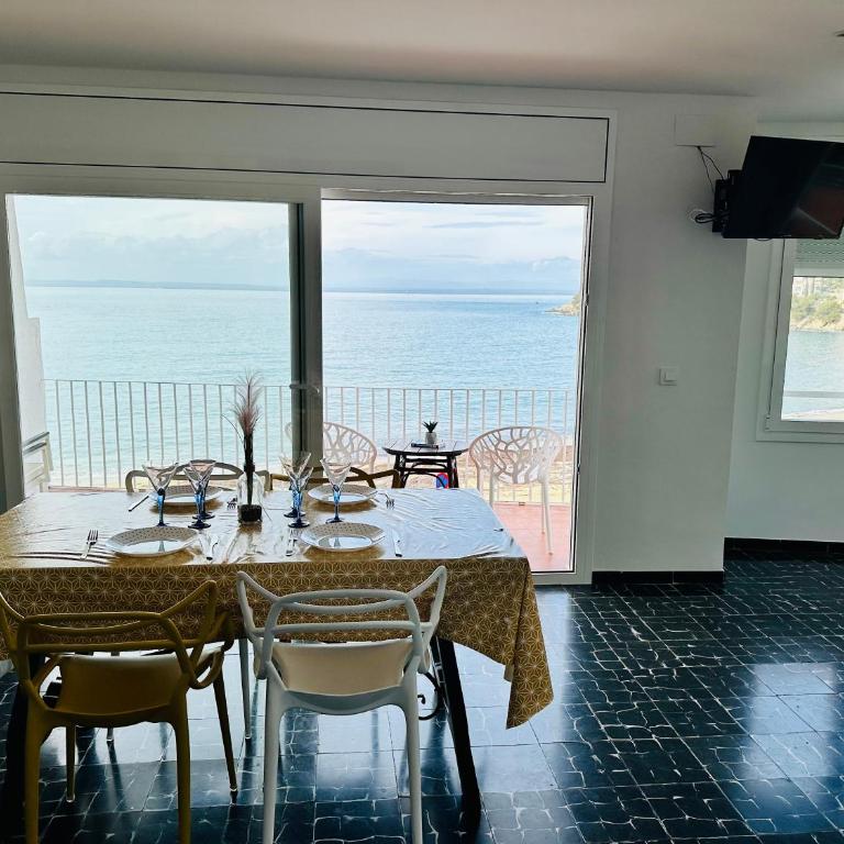 Global Immo 3343 VILLA CATHERINE - Two-Bedroom Apartment - 11