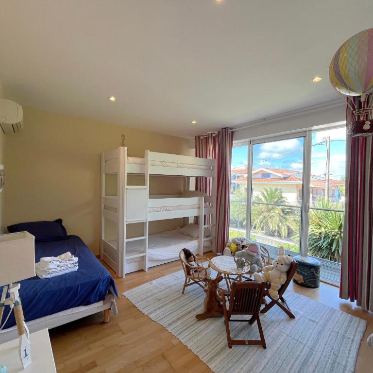 Villa front Bassin, accès plage privée, piscine - Villa - Vue sur Mer - 32