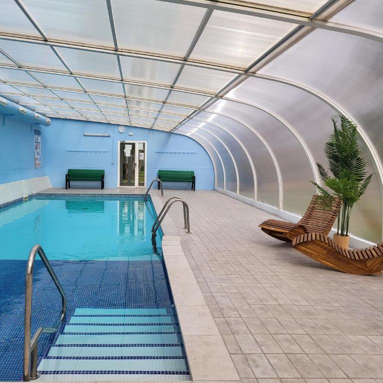 1 bedroom apartment with airconditioning - max 4 guests - One-Bedroom Apartment with Pool View - 26