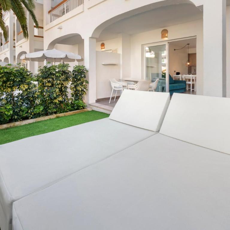 Alcudia Garden Aparthotel - Apartamento de 1 dormitorio con jardín privado y acceso a la piscina - 4