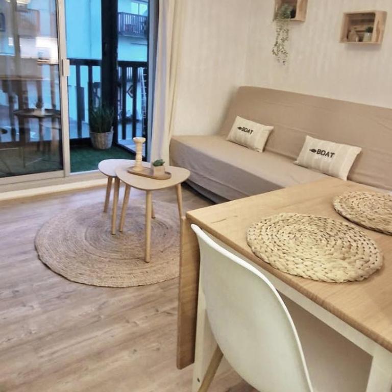Appartement cosy avec balcon 4 personnes max - One-Bedroom Apartment - 2