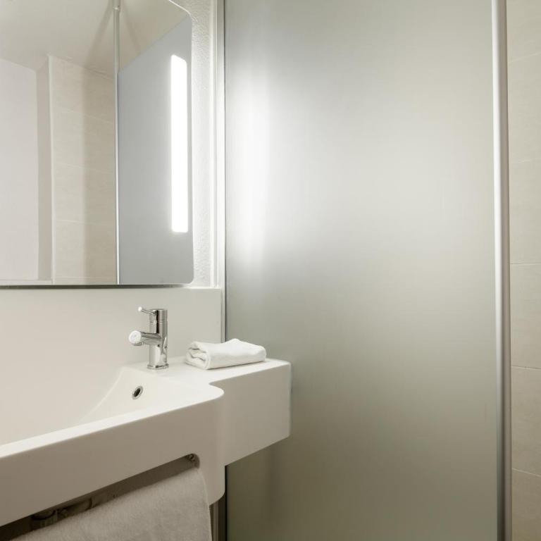 B&B HOTEL Carcassonne Rocadest La Cité - Chambre Double - 3