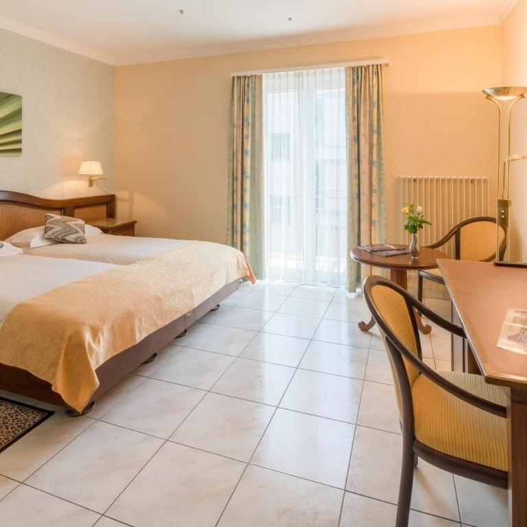 Best Western Hotel Bellevue au Lac - Camera Executive Doppia con Letti Singoli e Balcone - 3