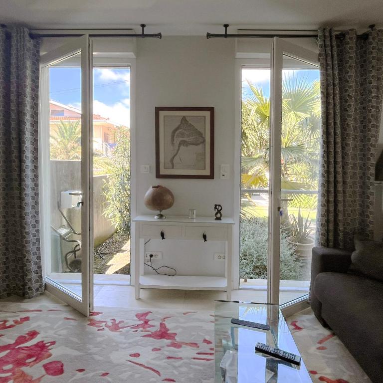 Villa front Bassin, accès plage privée, piscine - Villa - Vue sur Mer - 85