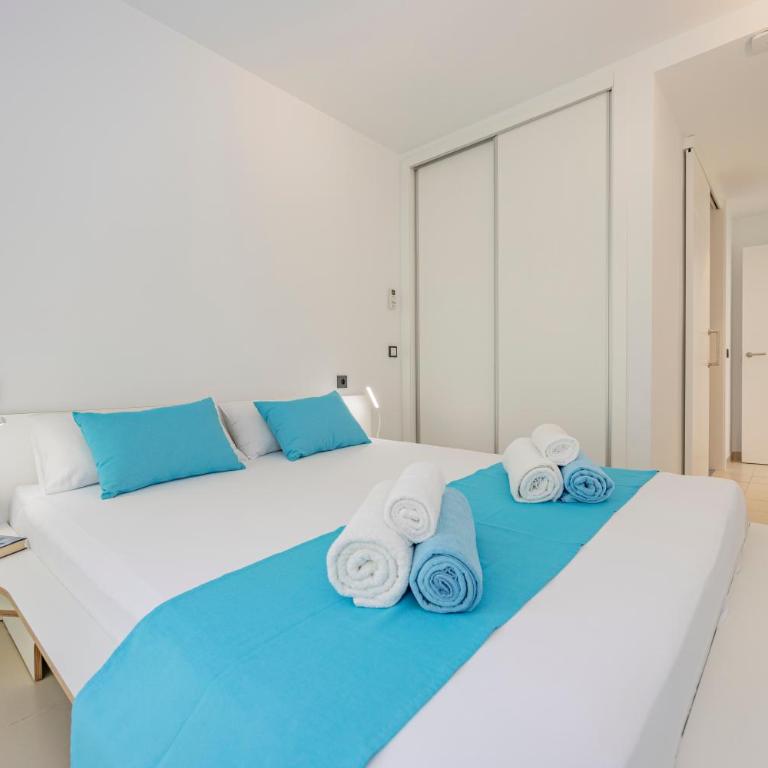 Villa PAM, ALYA Beach House with pool and Hot Tub - Villa - 35