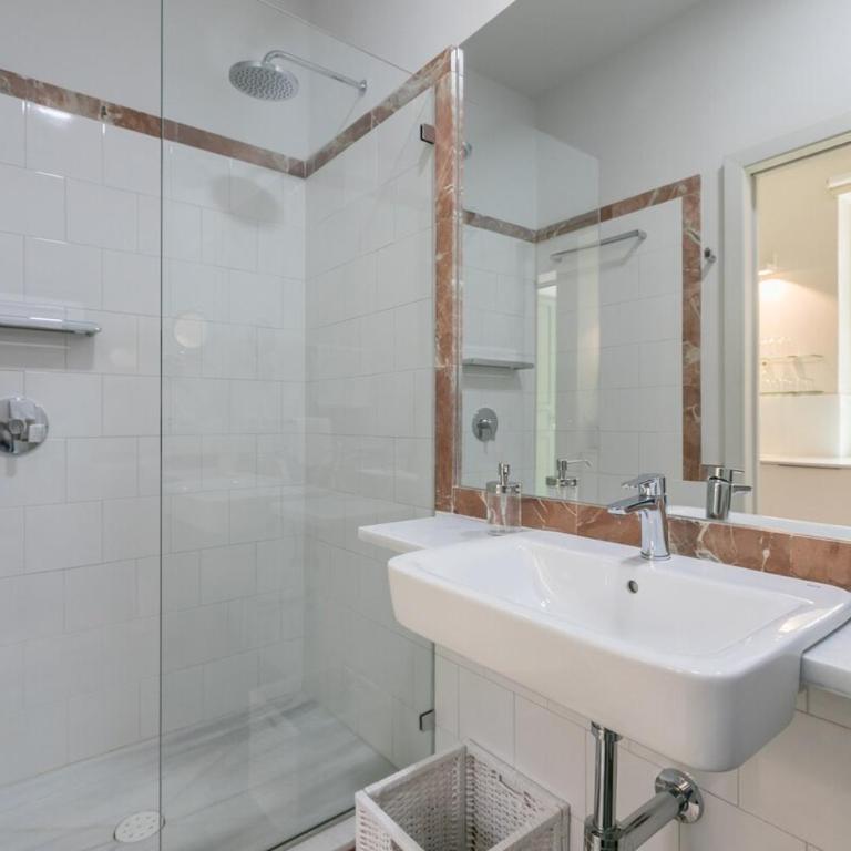 AoA Guadalquivir Apartment - Two-Bedroom Apartment - 39