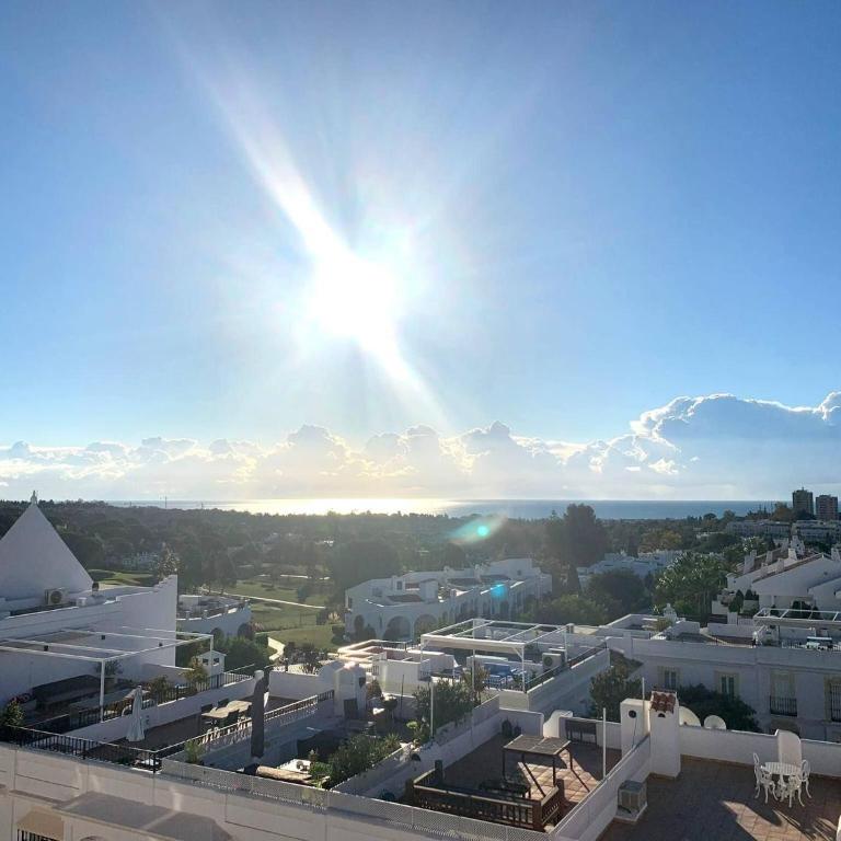 Luxury Townhouse Sea Views 10 Min from Puerto Bans - Casa - 1