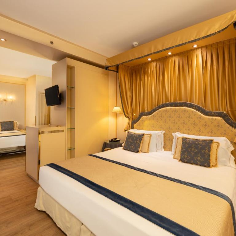 Hotel A La Commedia - Suite Deluxe - 7