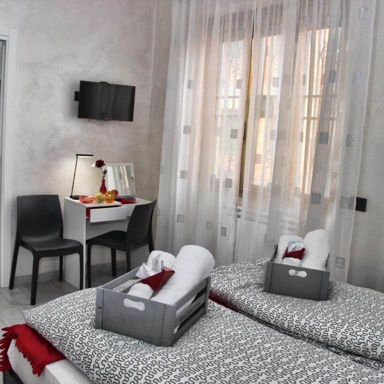 J&B b&b - Camera Matrimoniale/Doppia con Letti Singoli con Bagno Privato - 6